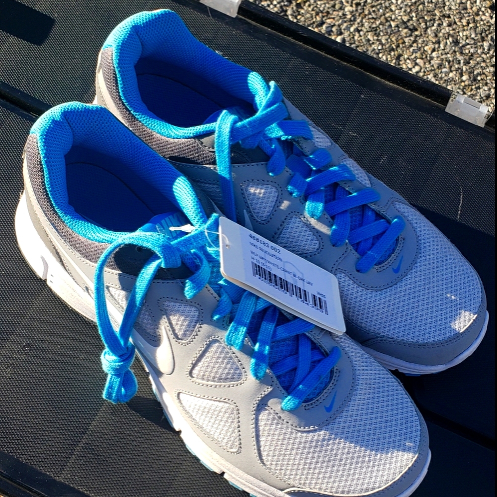 Nike Revolution Mens Sneakers
